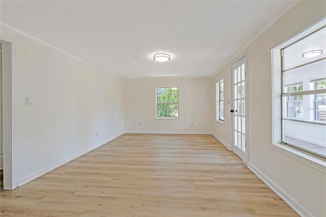 305 S ROSSITER STREET, Mount Dora, FL 32757
