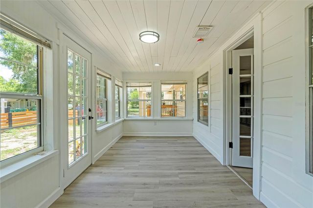 305 S ROSSITER STREET, Mount Dora, FL 32757