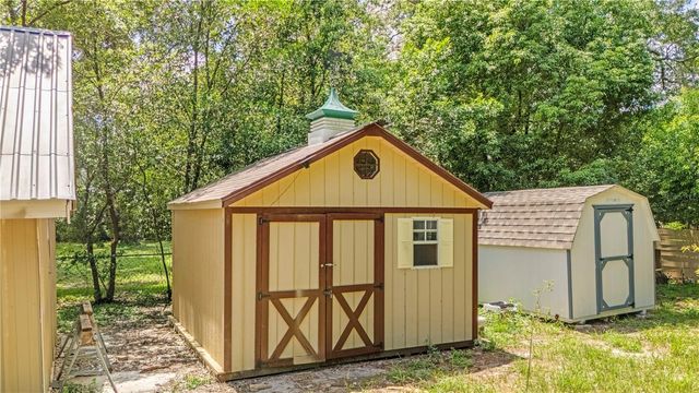 305 S ROSSITER STREET, Mount Dora, FL 32757