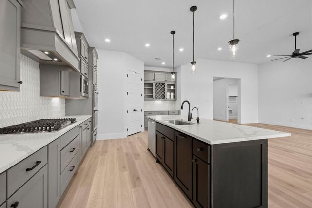 733 Cross Timbers Trace, Waller, TX 77484