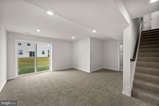 212 ECLIPSE ST, Charles Town, WV 25414