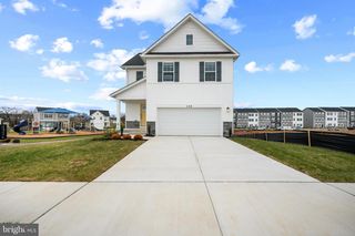 212 ECLIPSE ST, Charles Town, WV 25414