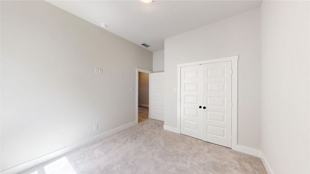 5624 Hiett Court, Fort Worth, TX 76112