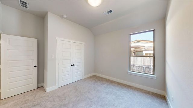 5624 Hiett Court, Fort Worth, TX 76112
