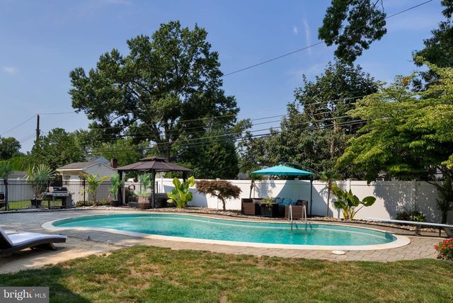 7 KEATS RD, Yardley, PA 19067
