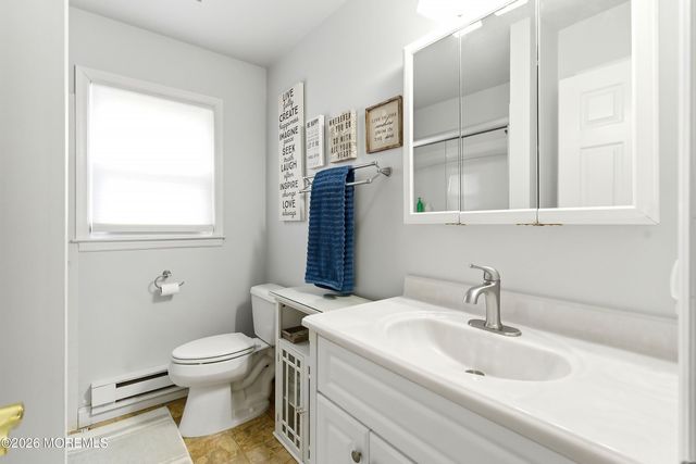 38 Westbrook Drive, Toms River, NJ 08757