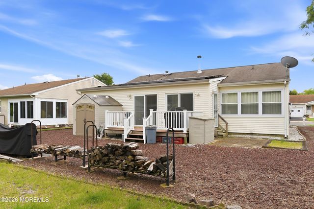 38 Westbrook Drive, Toms River, NJ 08757