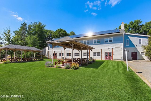 38 Westbrook Drive, Toms River, NJ 08757