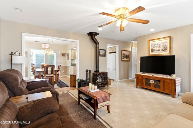 38 Westbrook Drive, Toms River, NJ 08757