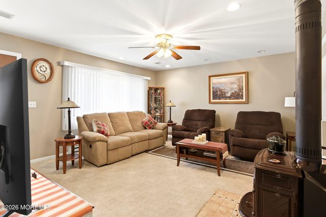 38 Westbrook Drive, Toms River, NJ 08757