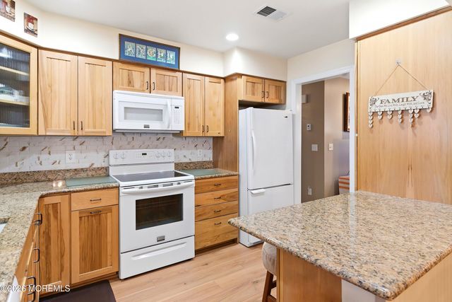38 Westbrook Drive, Toms River, NJ 08757