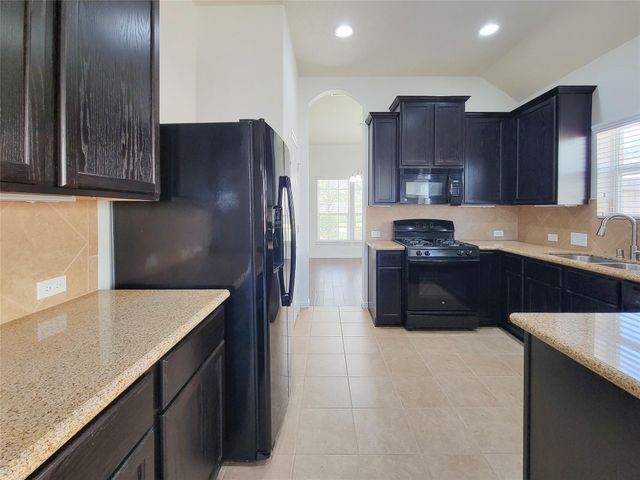 249 Harbor Bend Lane, Dickinson, TX 77539