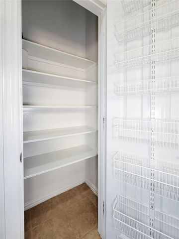 249 Harbor Bend Lane, Dickinson, TX 77539