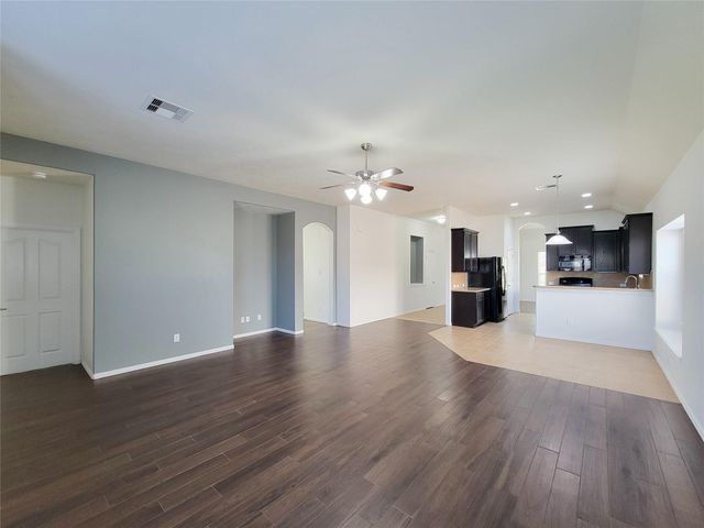 249 Harbor Bend Lane, Dickinson, TX 77539