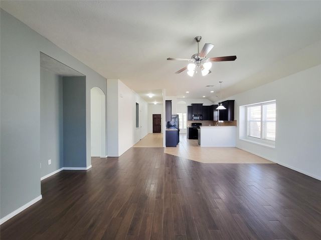 249 Harbor Bend Lane, Dickinson, TX 77539