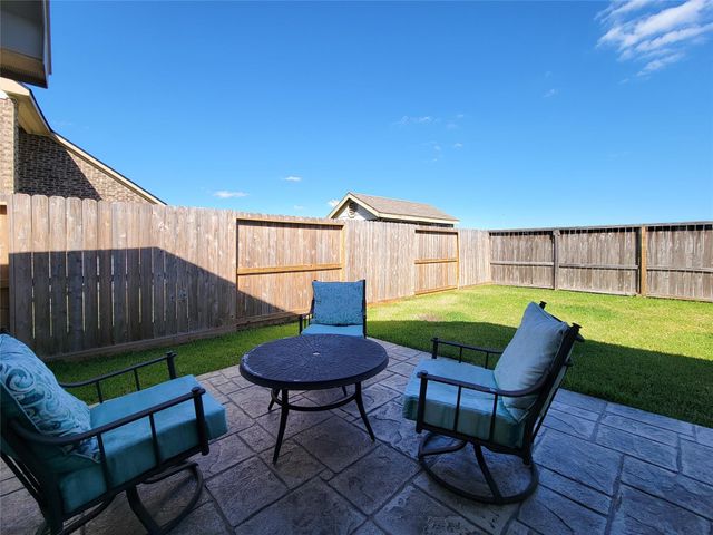 249 Harbor Bend Lane, Dickinson, TX 77539