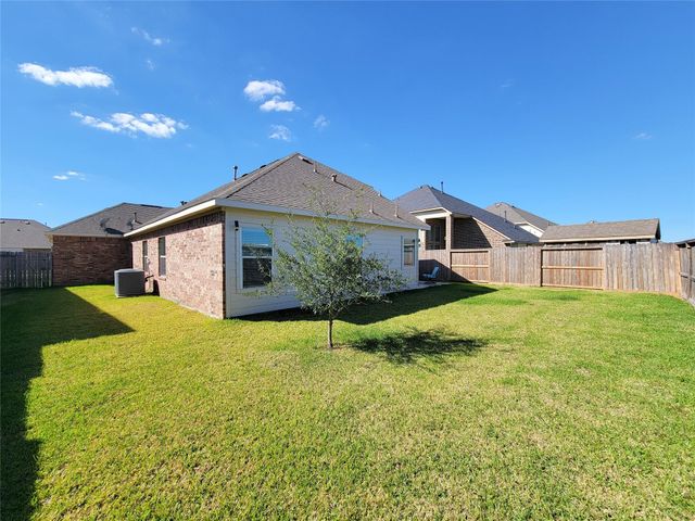 249 Harbor Bend Lane, Dickinson, TX 77539