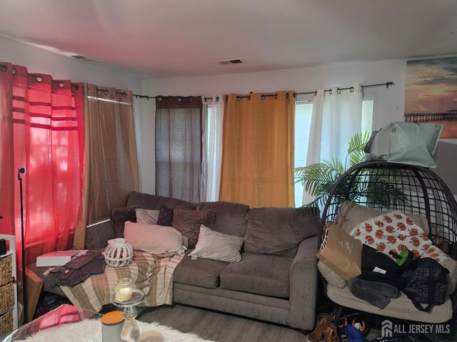 80 Pennsylvania Way, North Brunswick, NJ 08902
