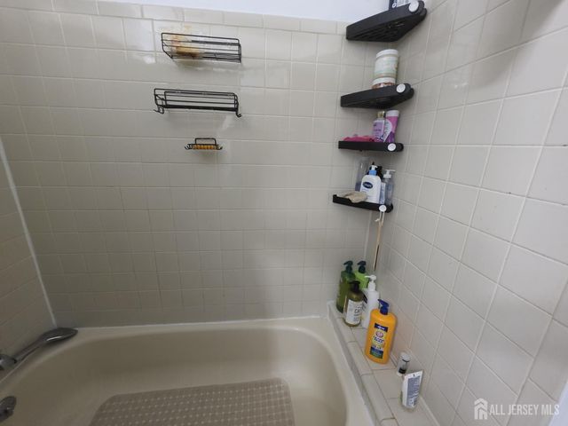 80 Pennsylvania Way, North Brunswick, NJ 08902
