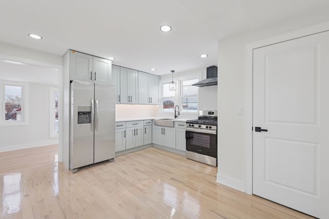 2339 S 59th Avenue, Cicero, IL 60804