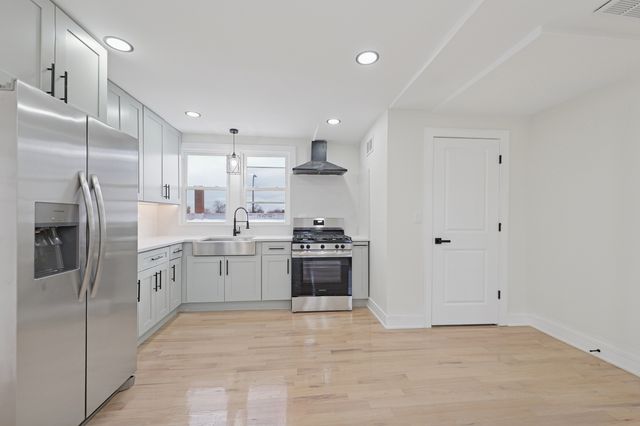 2339 S 59th Avenue, Cicero, IL 60804