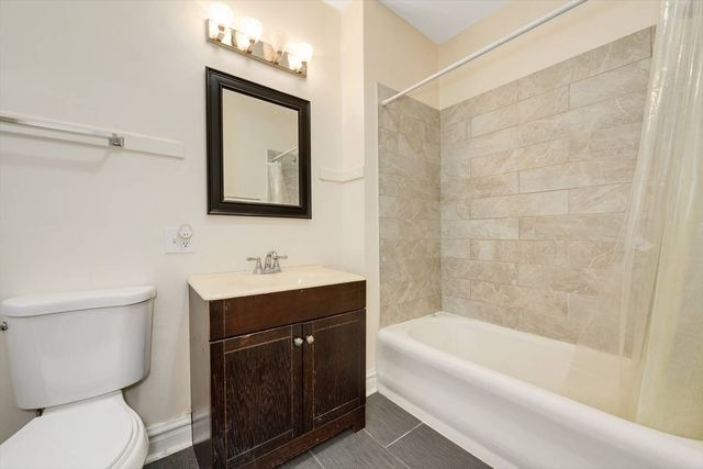 3617 N Sawyer Avenue 1, Chicago, IL 60618