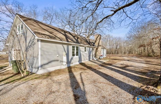 2844 Charity Lane, Hazel Green, AL 35750