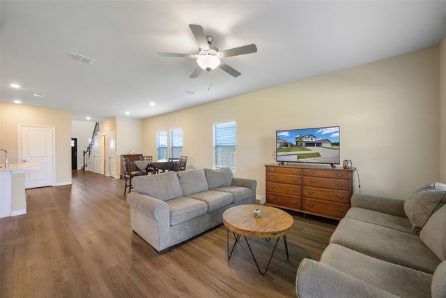 1037 Lakehaven Trail, Lavon, TX 75166