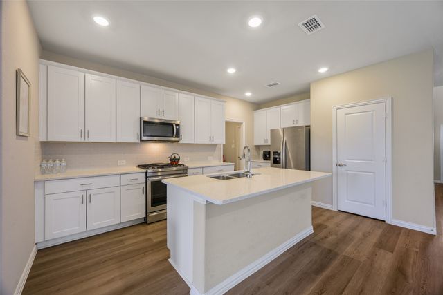 1037 Lakehaven Trail, Lavon, TX 75166