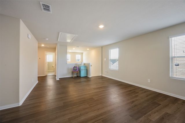1037 Lakehaven Trail, Lavon, TX 75166