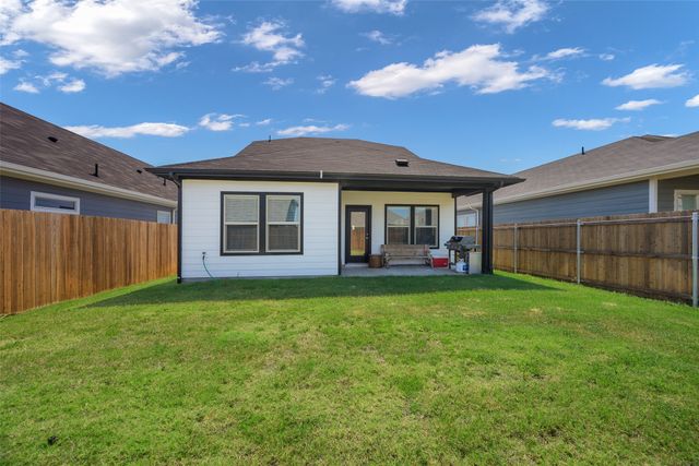 1037 Lakehaven Trail, Lavon, TX 75166