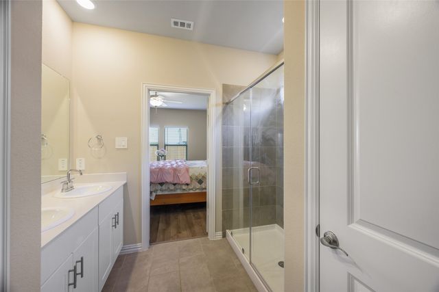 1037 Lakehaven Trail, Lavon, TX 75166