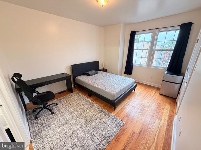 2136 N 18TH ST, Philadelphia, PA 19121
