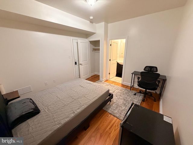 2136 N 18TH ST, Philadelphia, PA 19121