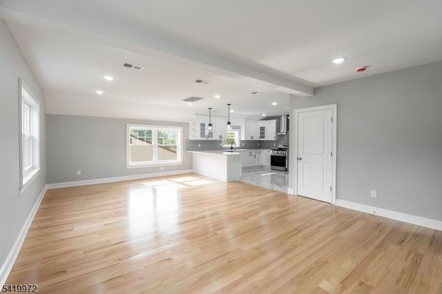 3 Mount Vernon Ave, West Orange Twp., NJ 07052