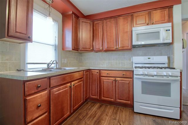 11327 Columbia Street, Redford, MI 48239