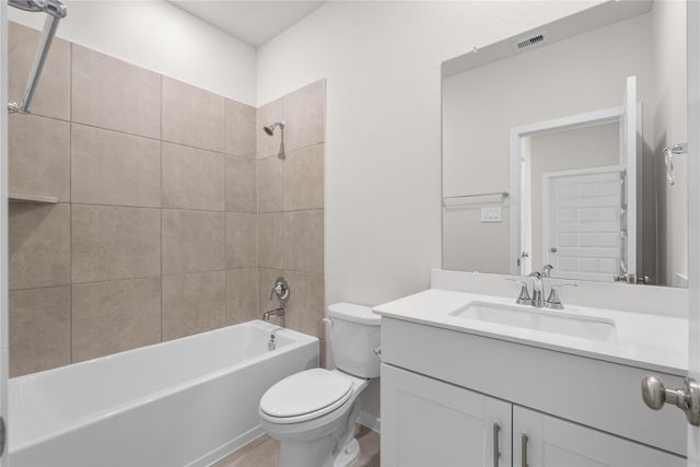 700 Sand Dollar Drive, Kemah, TX 77565