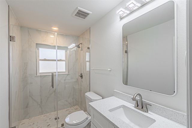 2976 Mark Twain Drive, Farmers Branch, TX 75234