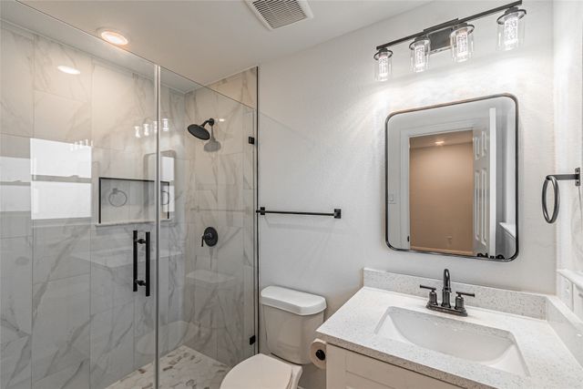 2976 Mark Twain Drive, Farmers Branch, TX 75234