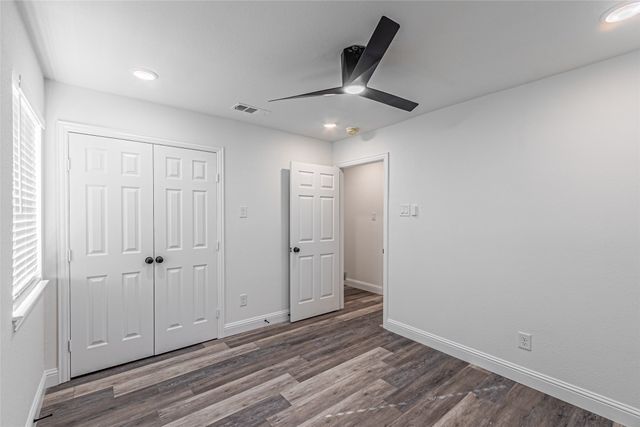 2976 Mark Twain Drive, Farmers Branch, TX 75234