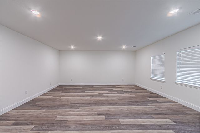 2976 Mark Twain Drive, Farmers Branch, TX 75234