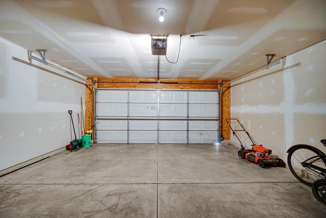 1741 W 86th Lane, Merrillville, IN 46410