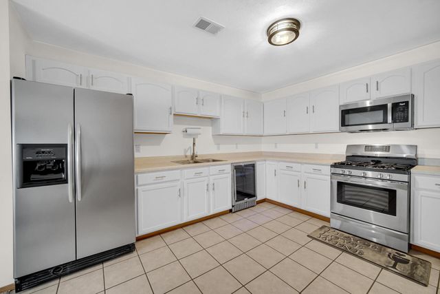 1741 W 86th Lane, Merrillville, IN 46410