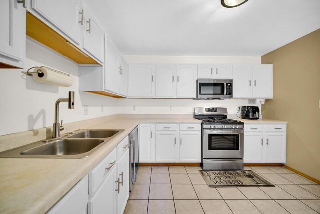 1741 W 86th Lane, Merrillville, IN 46410