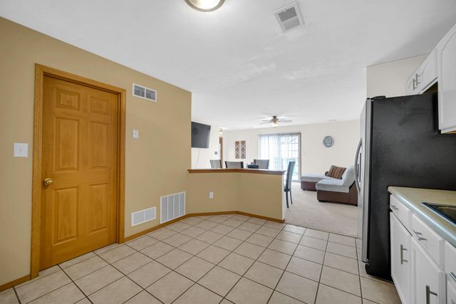 1741 W 86th Lane, Merrillville, IN 46410