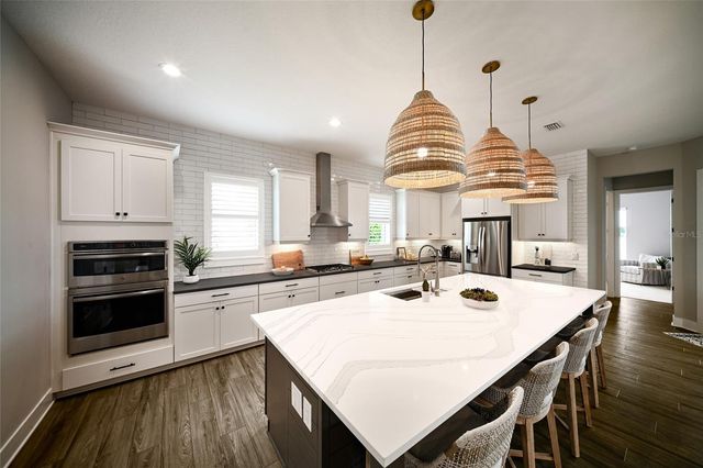 8092 GRANDE SHORES DRIVE, Sarasota, FL 34240