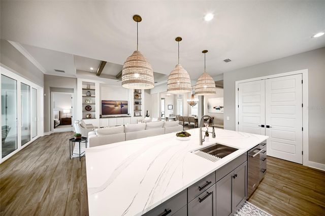 8092 GRANDE SHORES DRIVE, Sarasota, FL 34240
