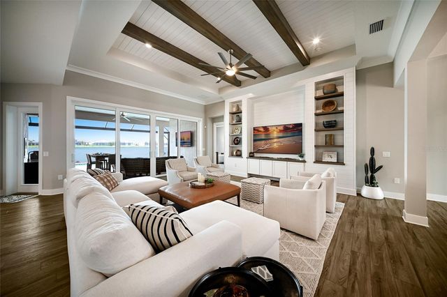 8092 GRANDE SHORES DRIVE, Sarasota, FL 34240