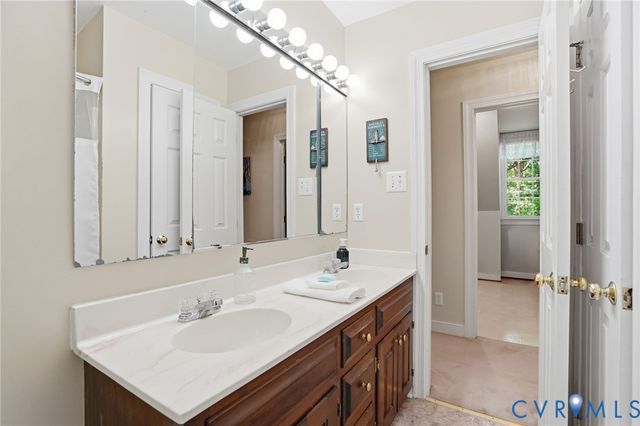 8219 Redberry Ln, Mechanicsville, VA 23116