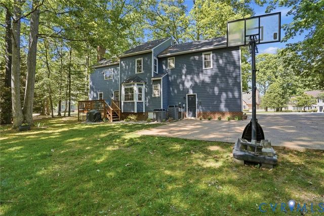 8219 Redberry Ln, Mechanicsville, VA 23116